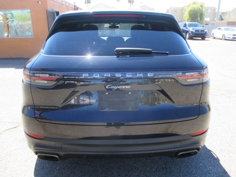 Used 2019 Porsche Cayenne image 10