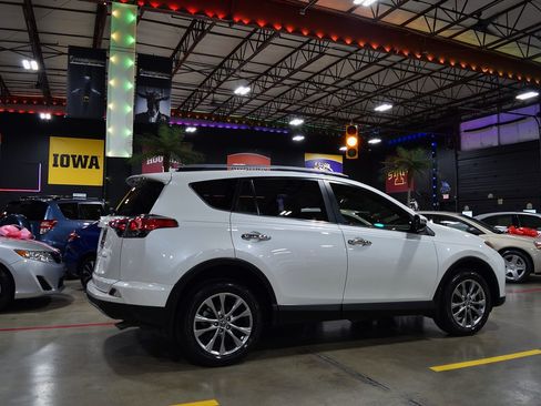 Used 2017 Toyota RAV4 FWD image 8
