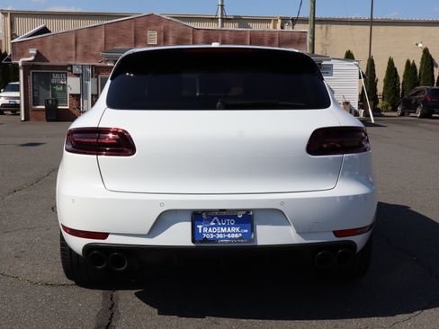 Used 2018 Porsche Macan Turbo AWD/4WD image 7