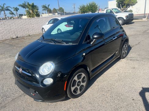 Used 2017 FIAT 500 e Hatchback FWD image 7