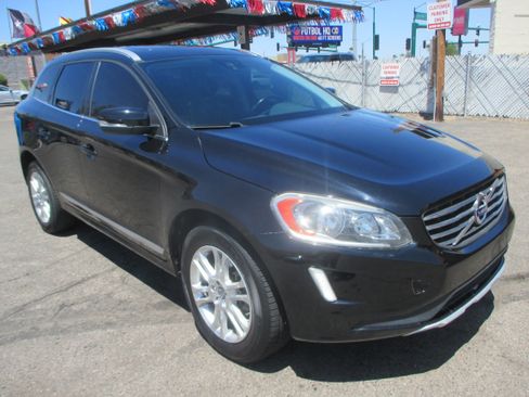 Used 2015 Volvo XC60 FWD T5 Premier image 3