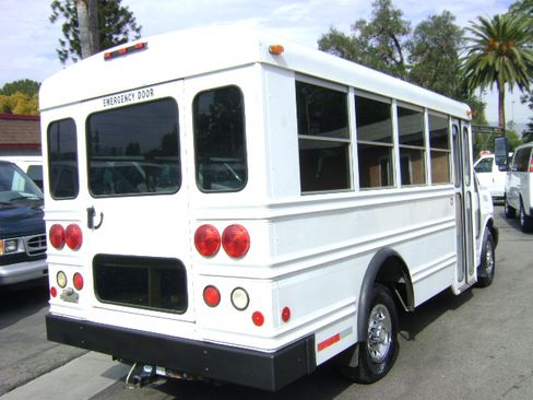 Used 2006 Chevrolet Express 3500 image 5