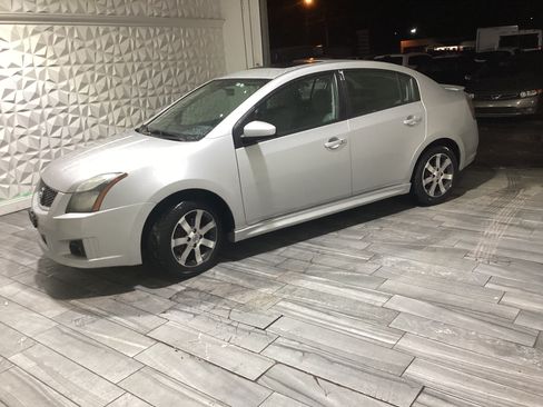 Used 2012 Nissan Sentra SR image 3