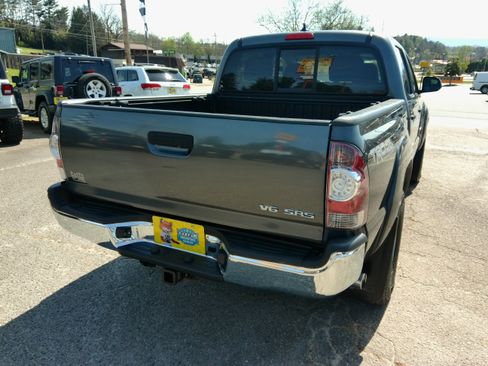 Used 2014 Toyota Tacoma SR5 image 12
