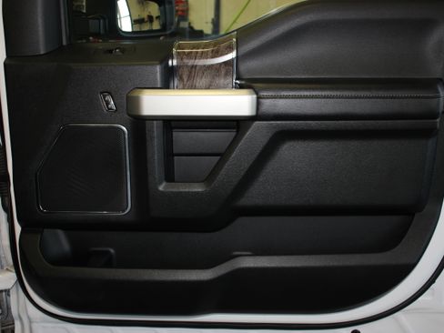 Used 2019 Ford F250 4x4 Crew Cab Super Duty image 22