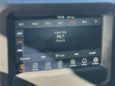 Used 2021 Jeep Wrangler Unlimited Islander image 10