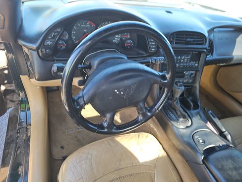 Used 2001 Chevrolet Corvette image 5