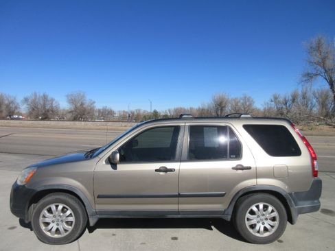 Used 2005 Honda CR-V EX image 1