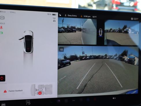 Used 2025 Tesla Model Y Performance image 29