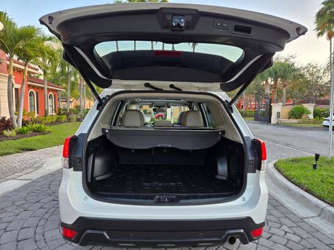 Used 2021 Subaru Forester Limited image 19