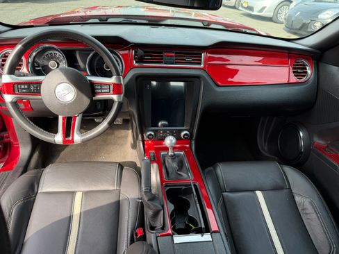 Used 2013 Ford Mustang GT Premium image 14