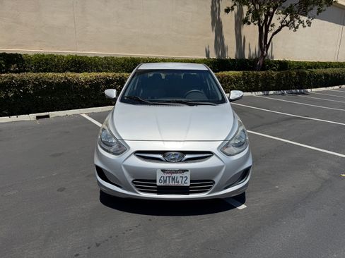 Used 2013 Hyundai Accent GLS Sedan FWD image 1