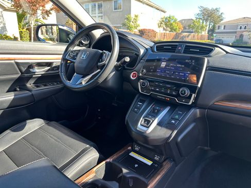 Used 2022 Honda CR-V Touring image 16