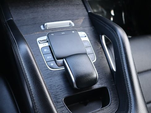 Used 2020 Mercedes-Benz GLE 450 image 38