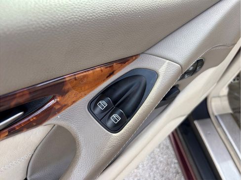 Used 2012 Mercedes-Benz SL 63 AMG image 24