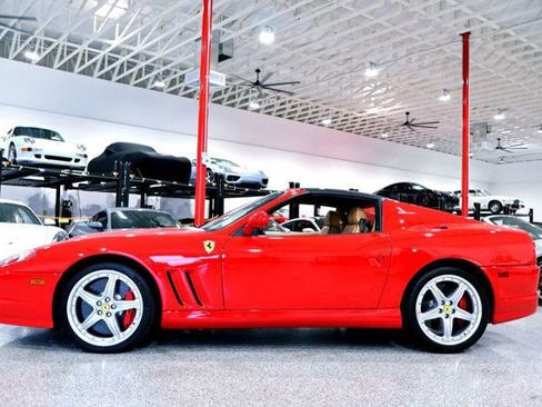 Used 2005 Ferrari 575M Maranello Superamerica RWD image 2