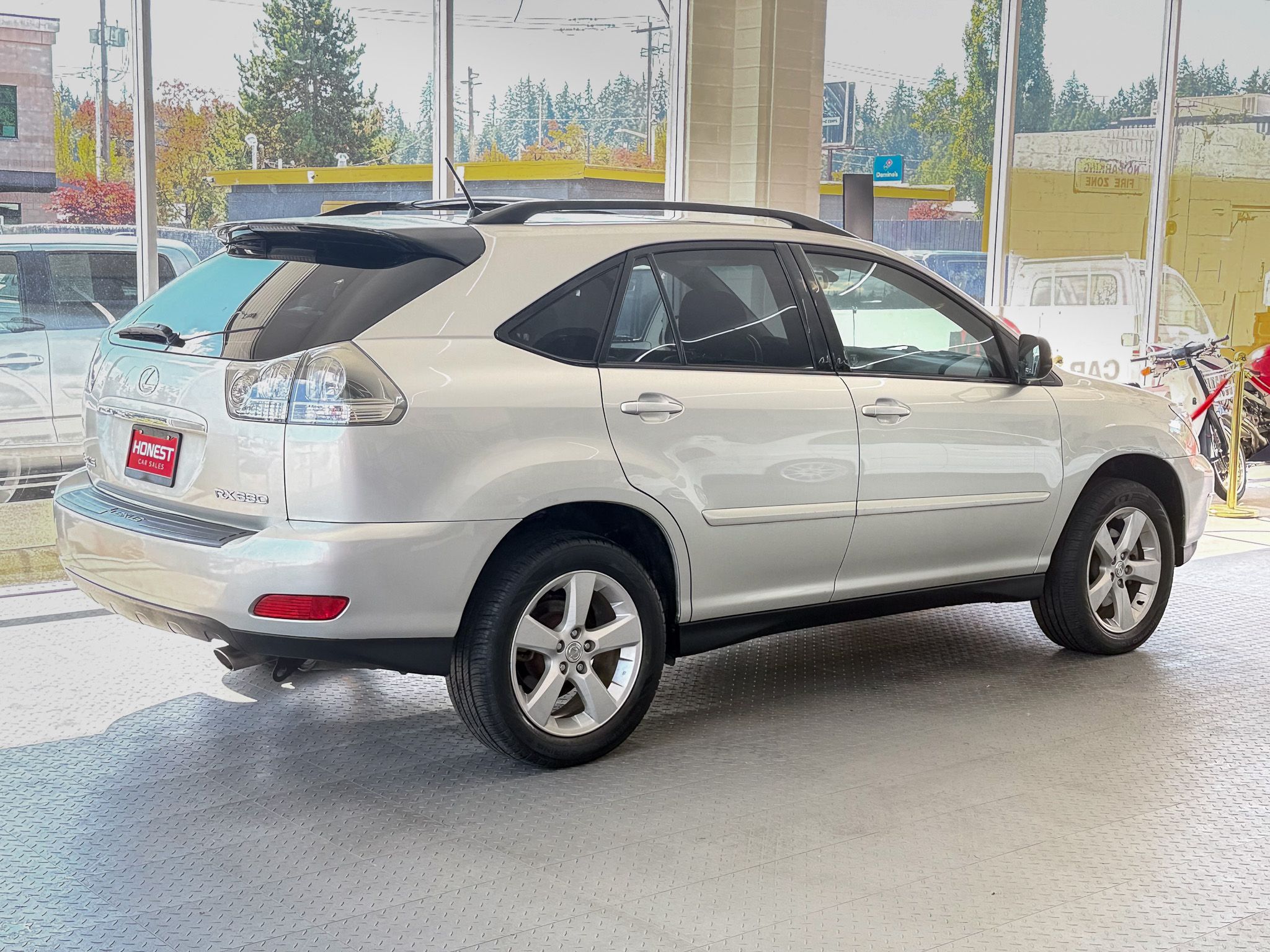 Used 2004 Lexus RX 330 UNAVAIL FWD image 4