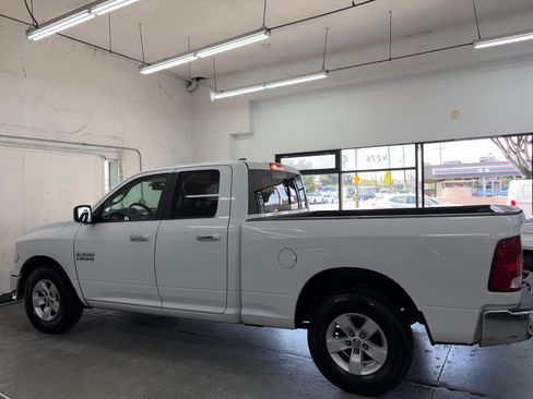 Used 2018 RAM 1500 2WD Quad Cab SLT image 3