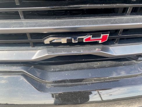 Used 2025 GMC Acadia AT4 image 16