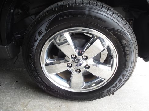 Used 2011 Ford Escape 2WD Limited image 23