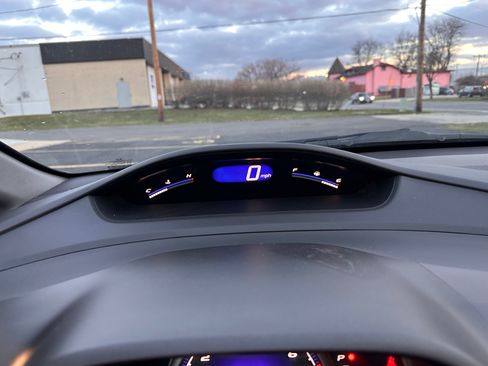 Used 2010 Honda Civic EX-L image 16