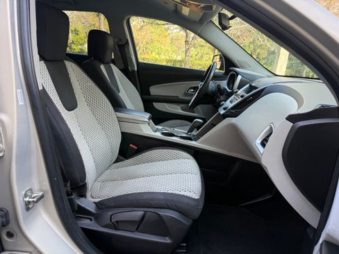 Used 2011 Chevrolet Equinox LS image 11