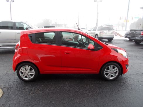 Used 2014 Chevrolet Spark LT image 4