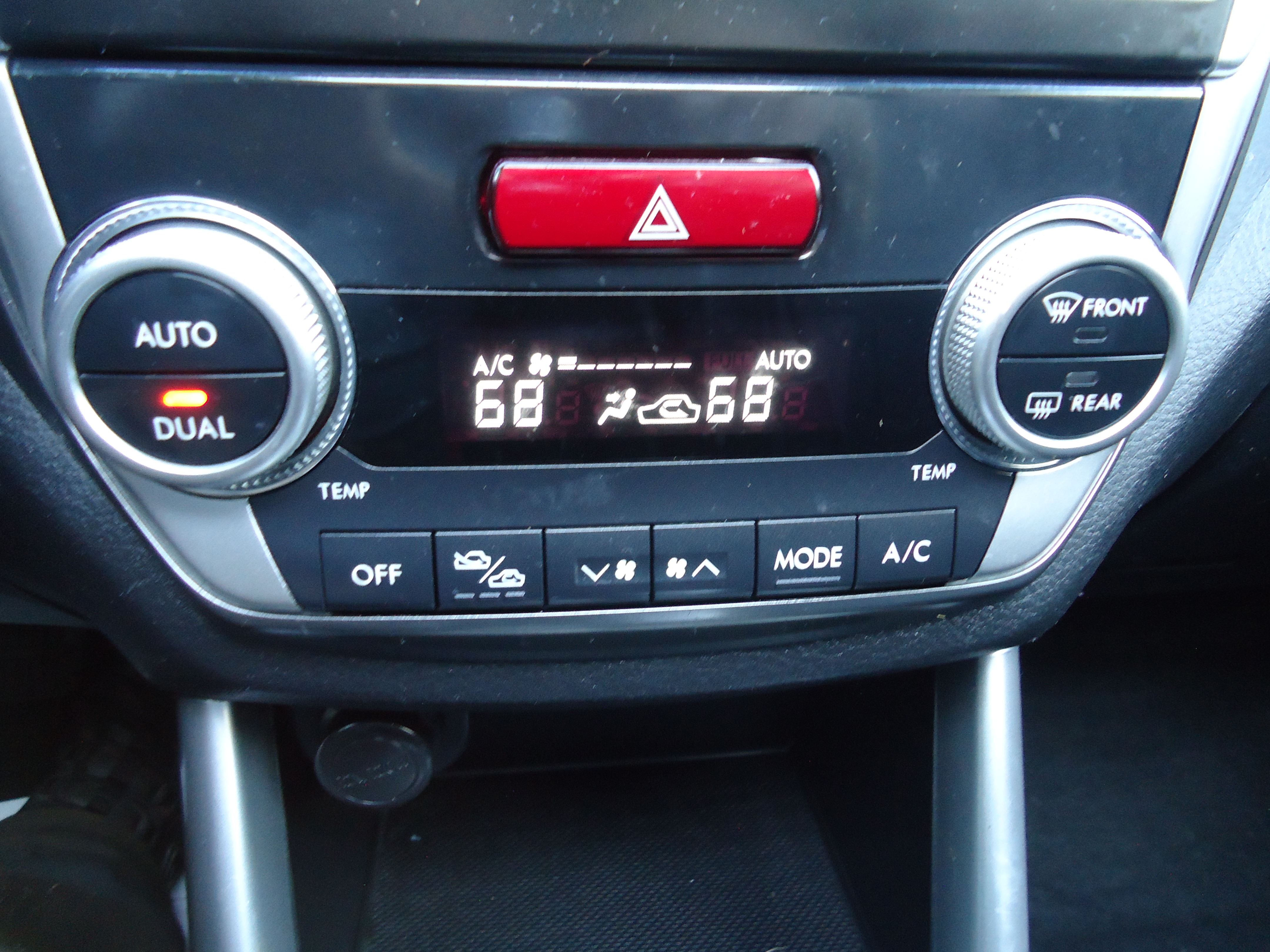 Used 2011 Subaru Forester 2.5X Touring AWD/4WD image 17