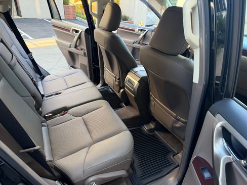 Used 2019 Lexus GX 460 UNAVAIL AWD/4WD image 27
