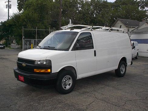 Used 2020 Chevrolet Express 3500 UNAVAIL RWD image 8