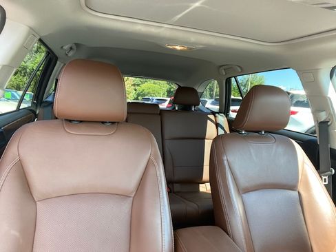 Used 2018 Subaru Outback 3.6R Touring image 12