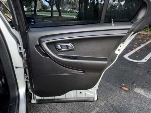 Used 2016 Ford Taurus image 86