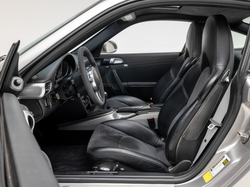 Used 2012 Porsche 911 Carrera 4 GTS image 5