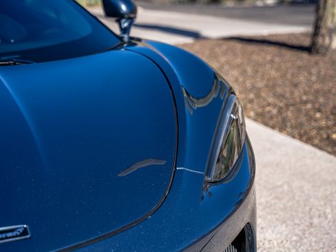 Used 2020 McLaren GT image 31