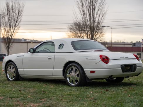 Used 2003 Ford Thunderbird image 4