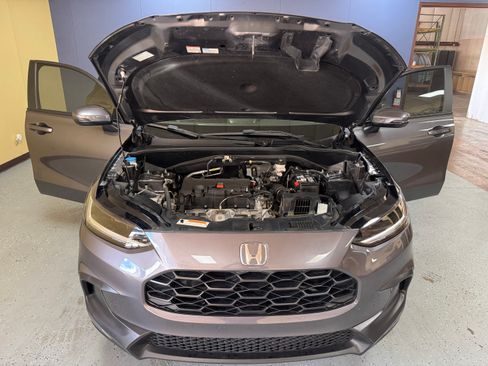 Used 2025 Honda HR-V LX image 5