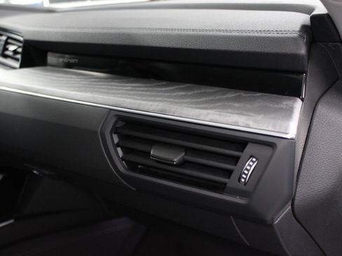 Used 2024 Audi Q8 e-tron Premium image 44