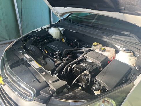 Used 2015 Chevrolet Cruze LT image 27