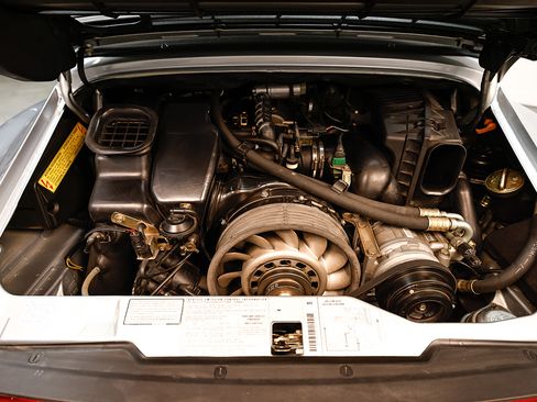 Used 1995 Porsche 911 Carrera image 7