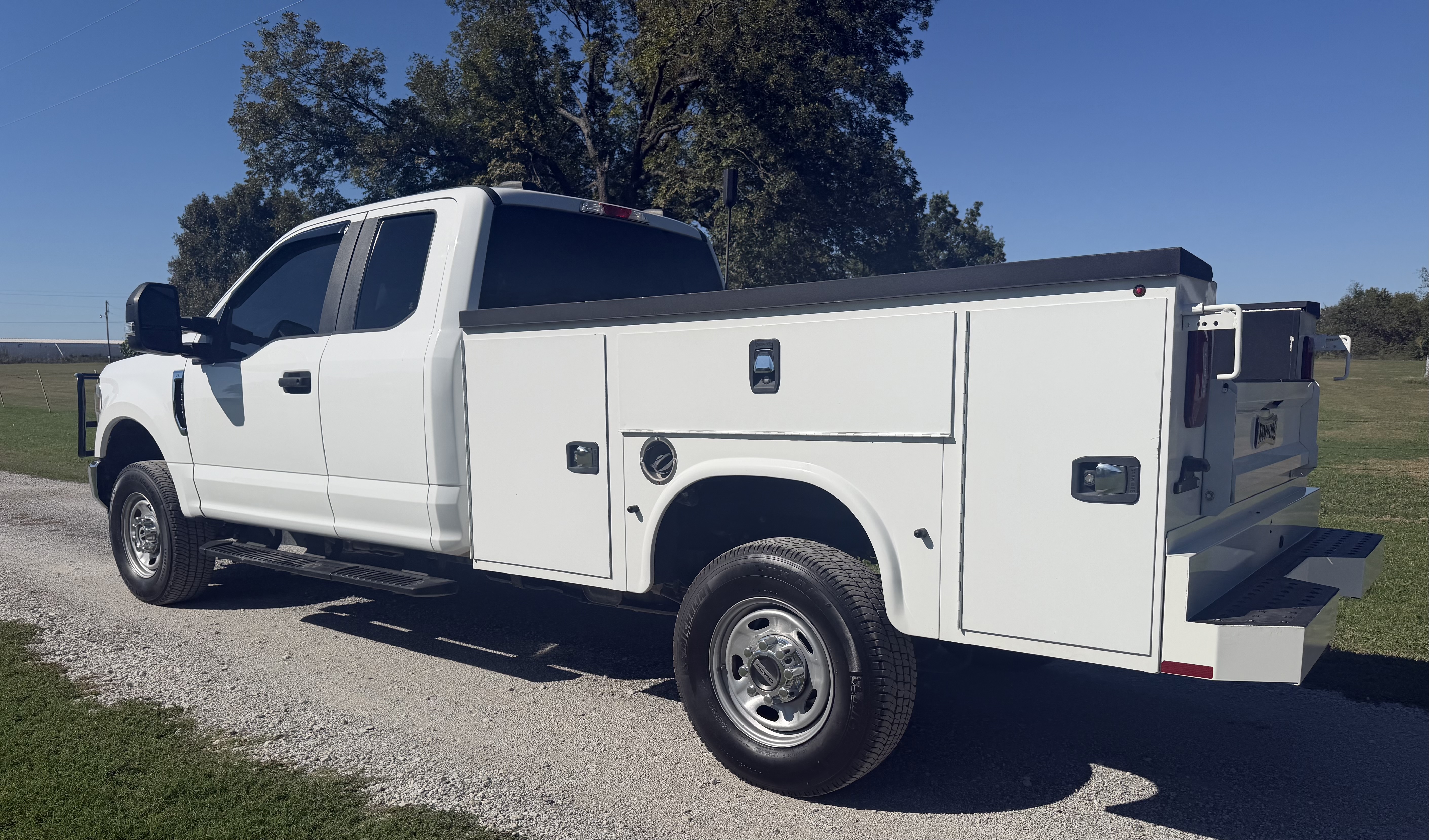 Used 2022 Ford F250 4x4 SuperCab Super Duty image 3