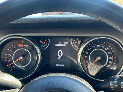 Used 2018 Jeep Wrangler Unlimited Sport S image 11