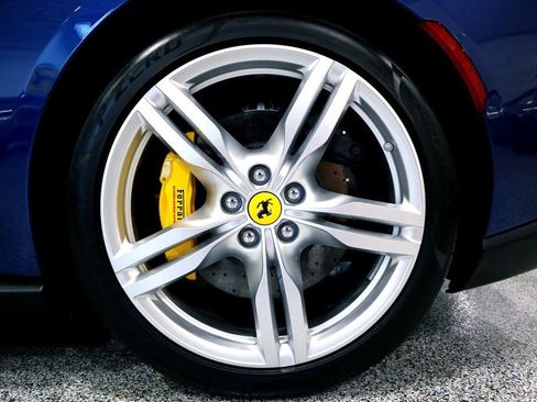 Used 2020 Ferrari Portofino image 36