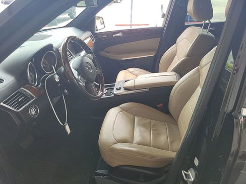 Used 2014 Mercedes-Benz GL 450 4MATIC image 6