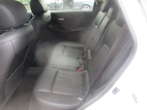 Used 2017 INFINITI QX50 AWD image 15
