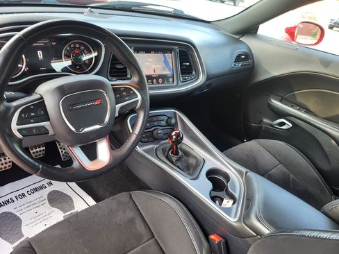 Used 2015 Dodge Challenger R/T Scat Pack image 10