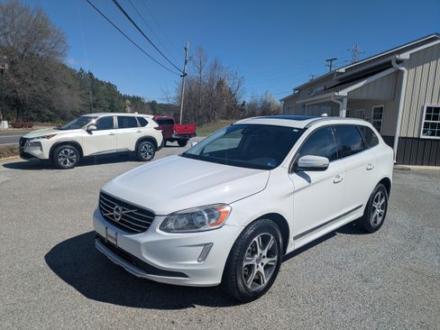 Used 2015 Volvo XC60 T6 Premier Plus image 1