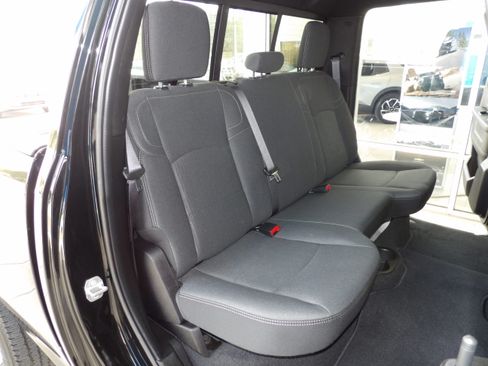 Used 2022 RAM 2500 Tradesman image 25