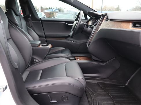 Used 2019 Tesla Model S 100D image 17