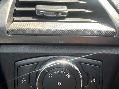 Used 2018 Ford Fusion S Hybrid FWD image 18