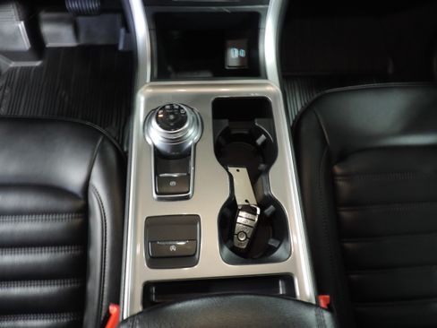 Used 2024 Ford Edge SEL image 40